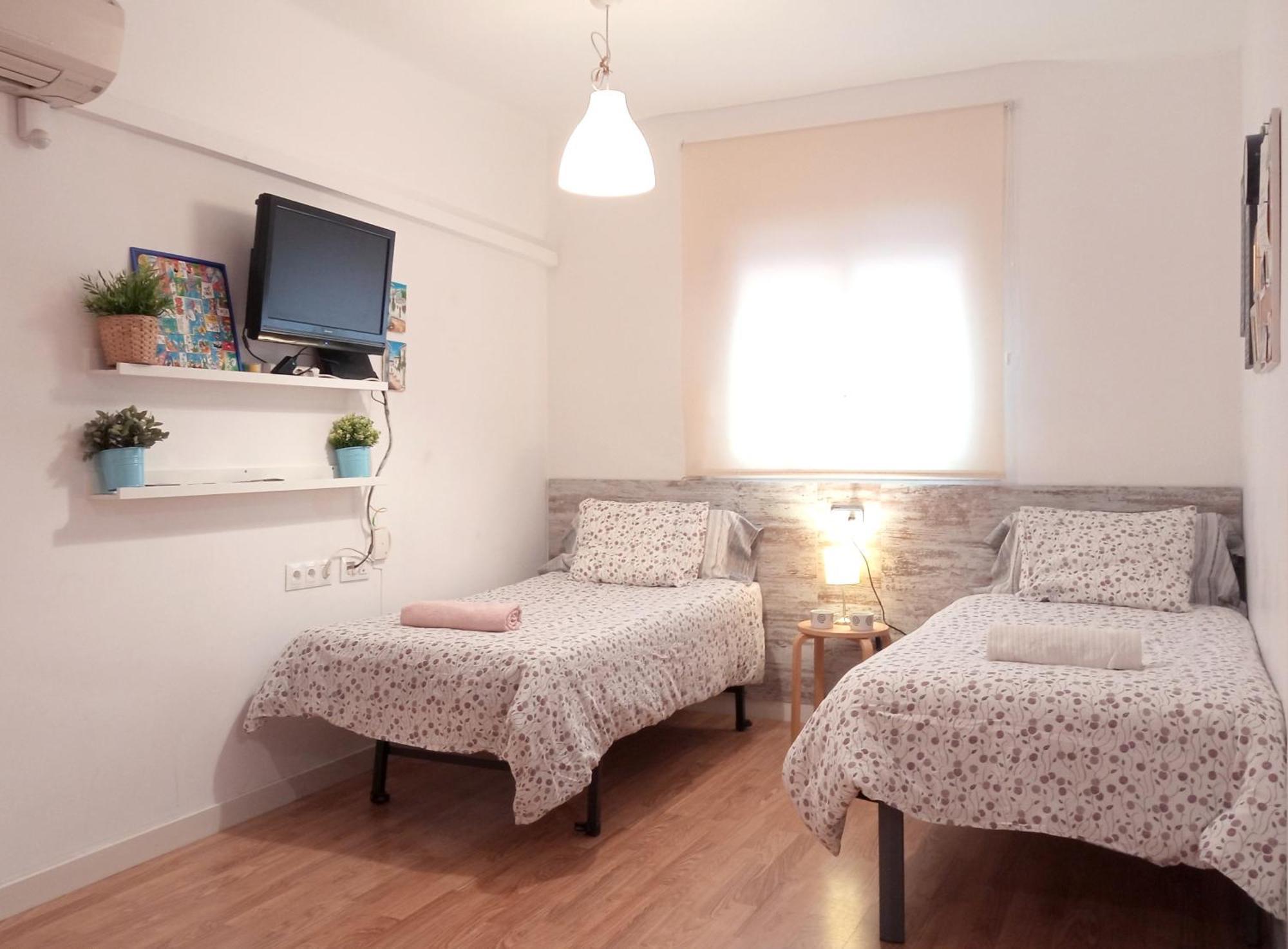 Bcn4Days Apartments L'Hospitalet de Llobregat Luaran gambar