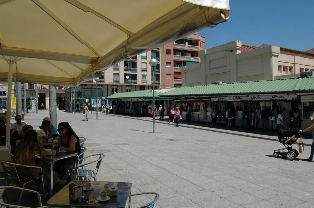 Bcn4Days Apartments L'Hospitalet de Llobregat Luaran gambar